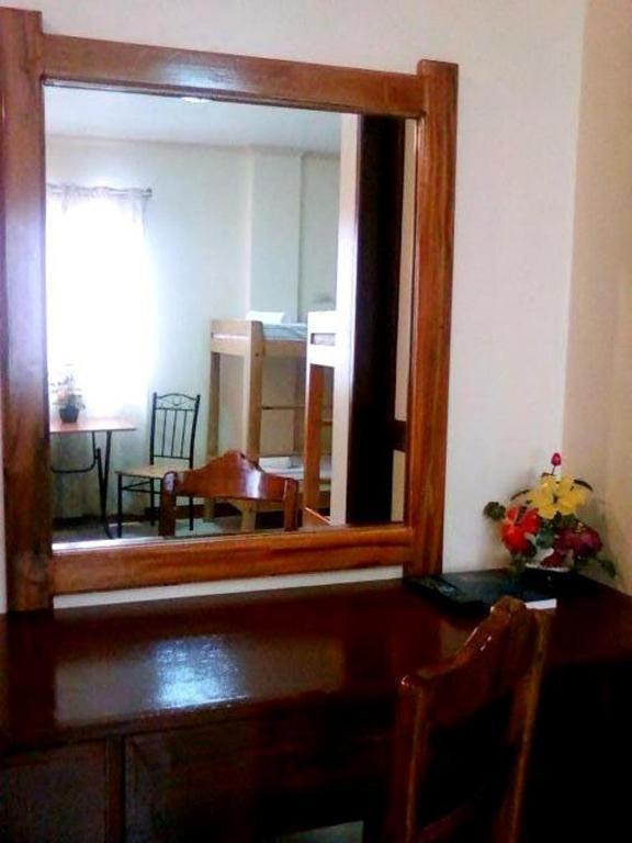 Balayong Pension Puerto Princesa Oda fotoğraf