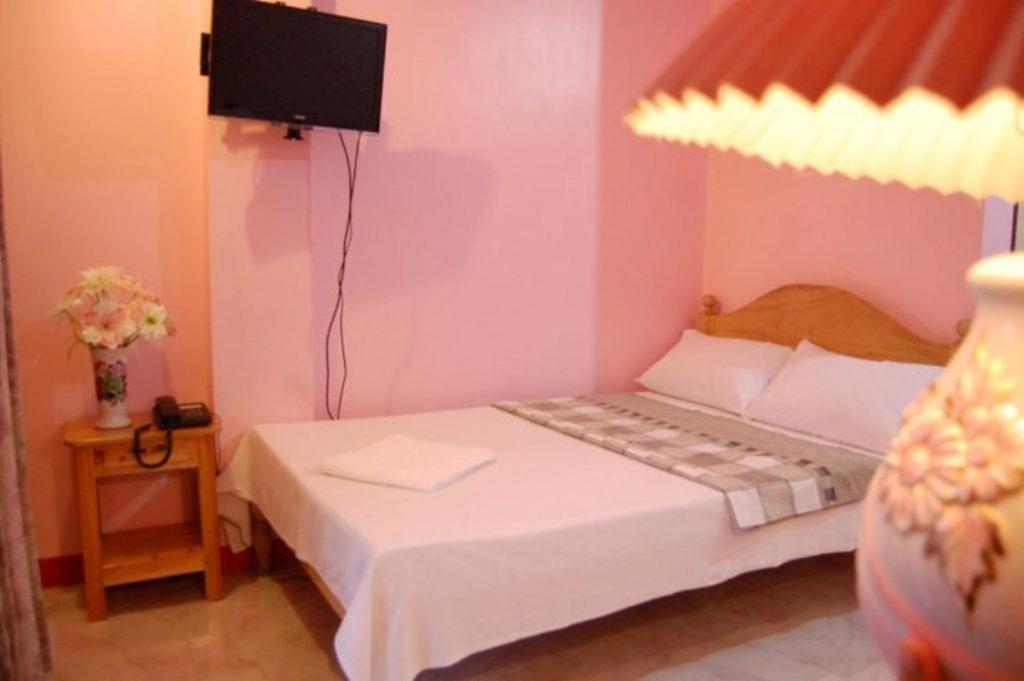 Balayong Pension Puerto Princesa Oda fotoğraf
